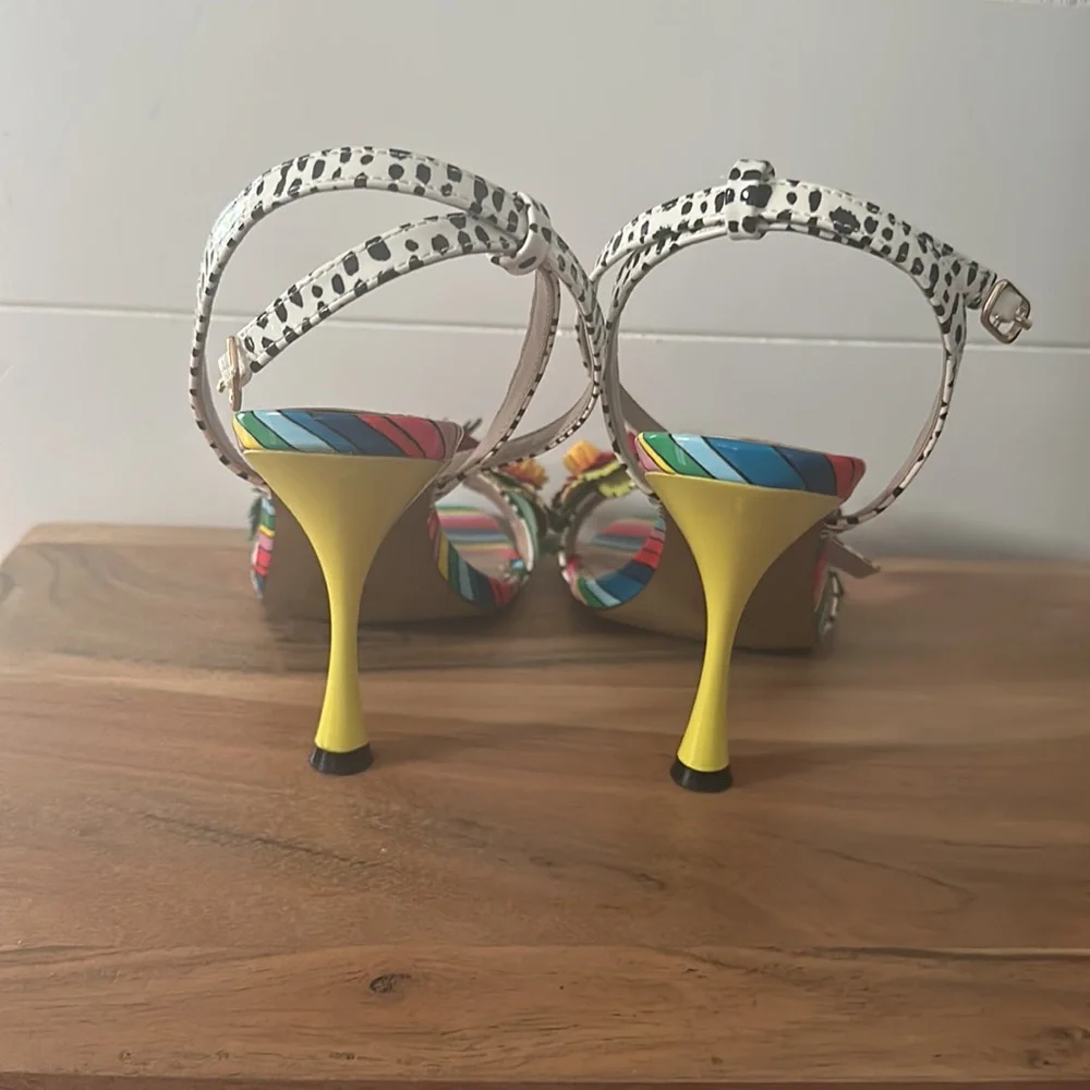 Betsey Johnson Shoes 8.5 *SOLD* - Picture 2 of 2